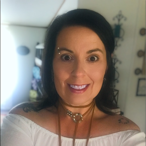 Meet your Posher, Crickett - Picture 1 of 2